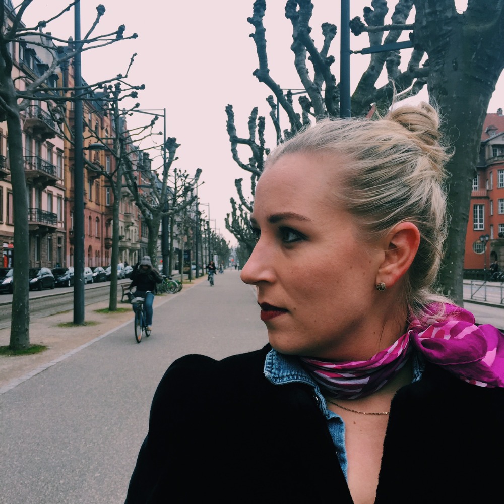Meet your Posher, Cara